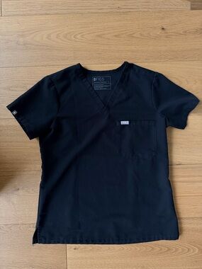 Figs Scrub Top Small Black Scrubs
